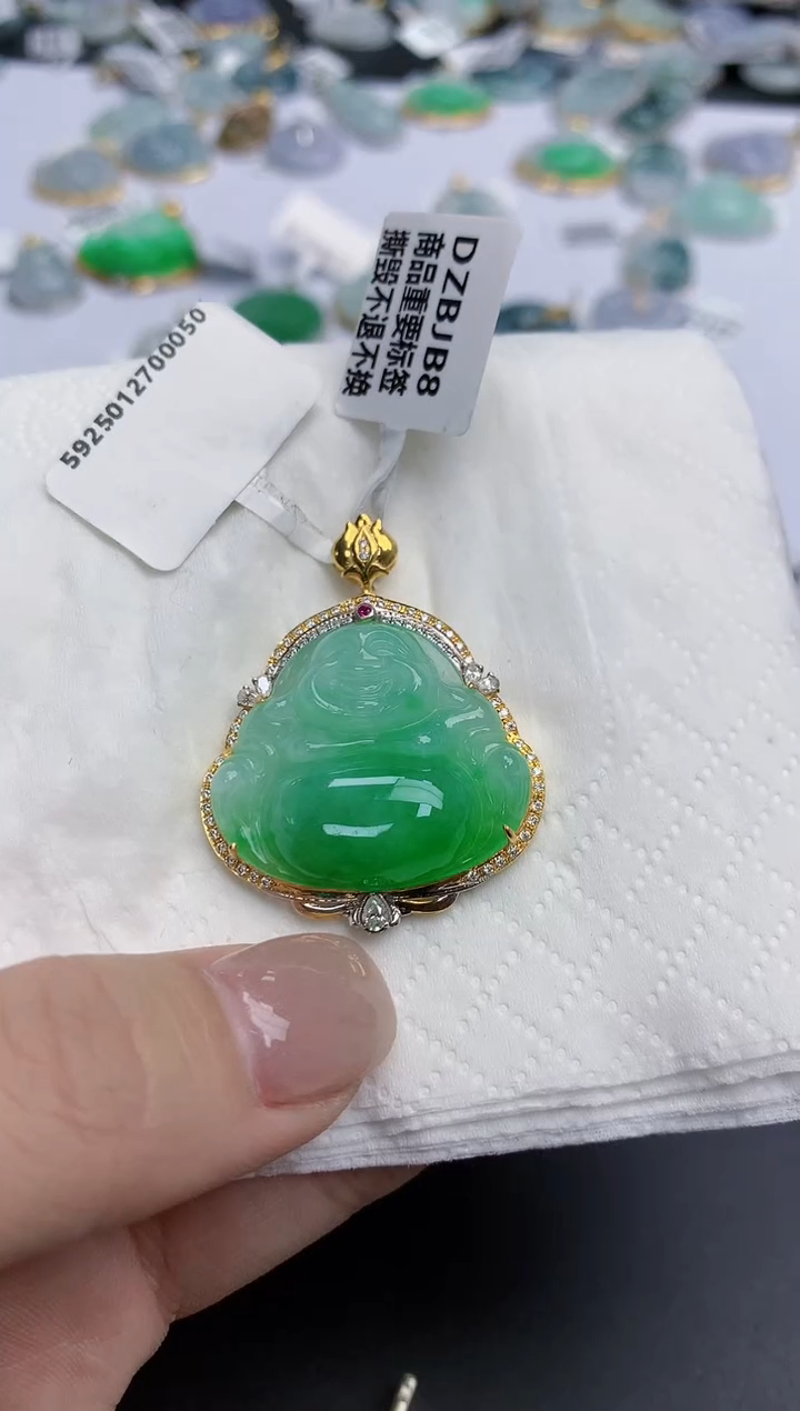 【闪购商品】翡翠颈饰18K金镶嵌天然缅甸翡翠A货