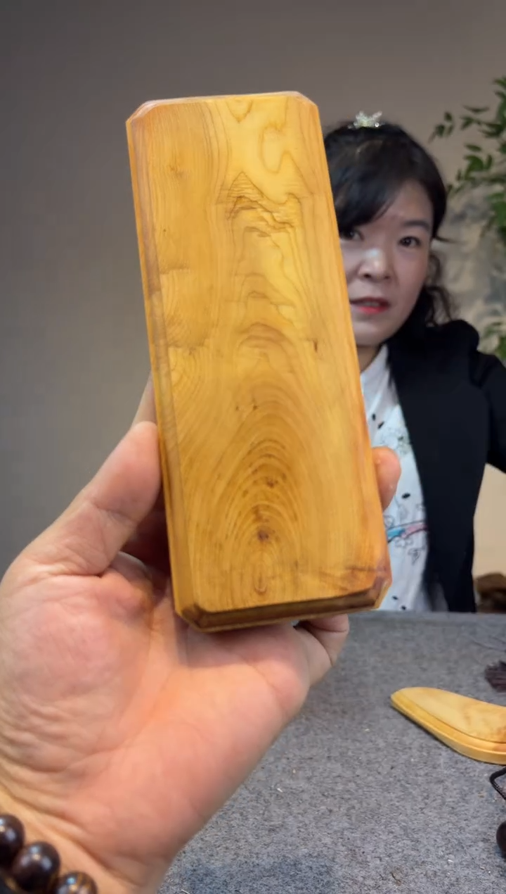 柏木（崖柏）珍**生崖柏崖柏