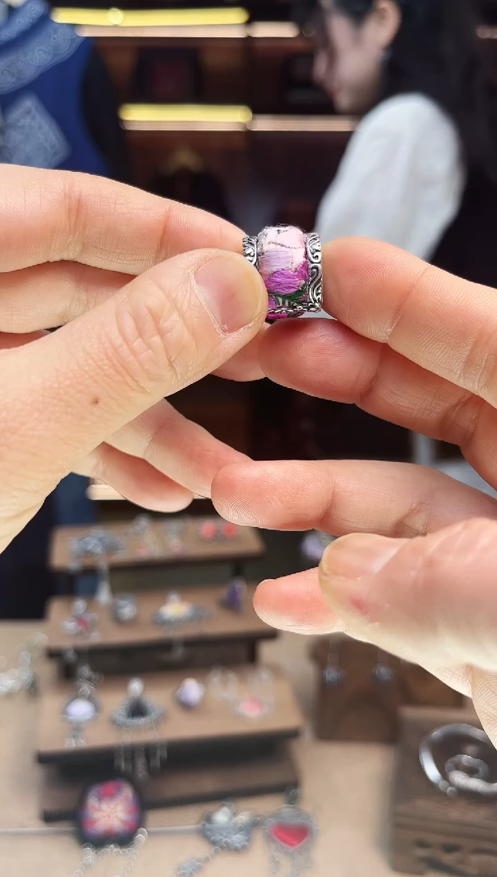 【闪购商品】织绣1946黔东南苗族刺绣