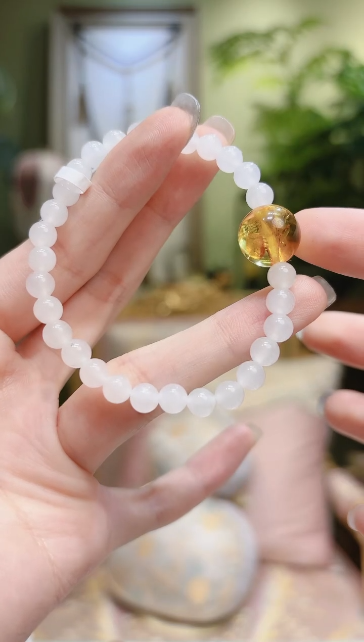 【闪购商品】和田玉手串未镶嵌花珀球和田玉手串
