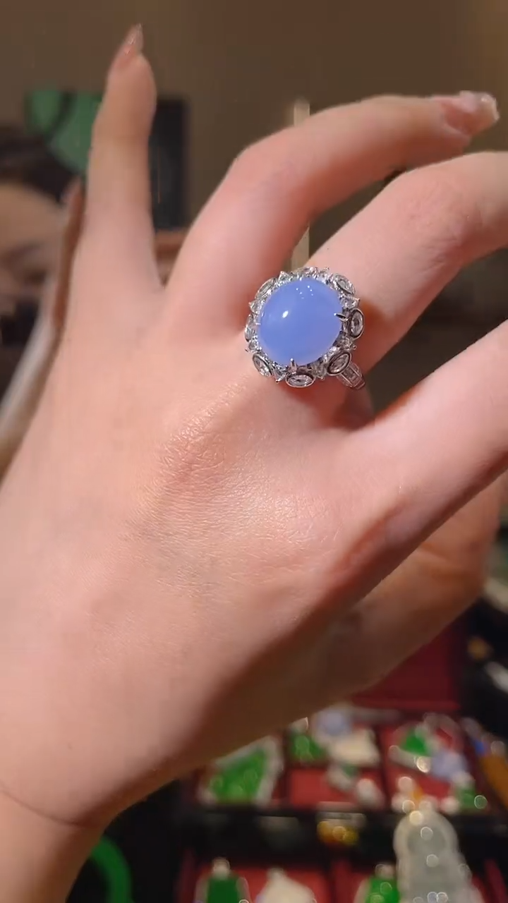 【闪购商品】翡翠戒指18K金镶嵌天然翡翠A货