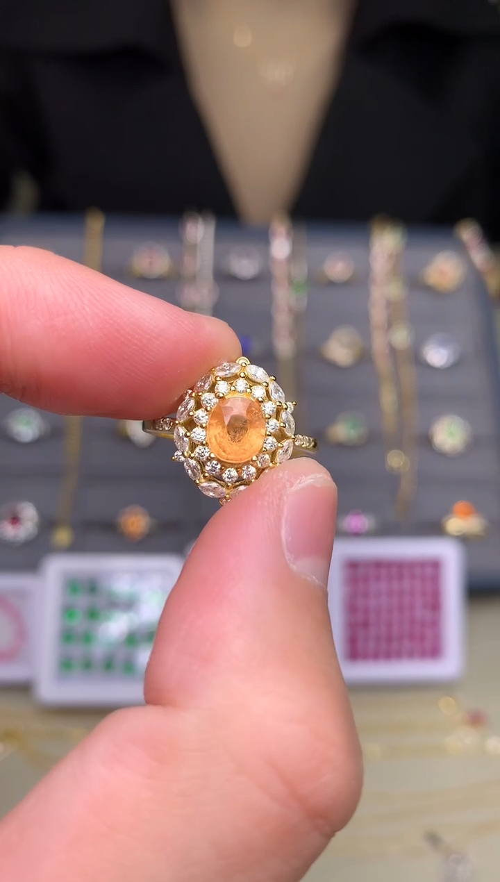 银S925镶嵌戒指石榴石（芬达石）戒指