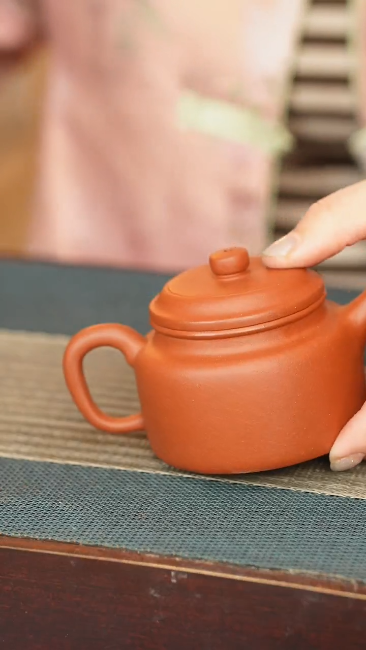 【闪购商品】微瑕喀左紫砂一线堂口，原矿手工制作