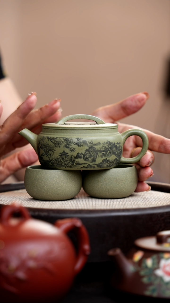 茶壶紫砂豆青砂汉瓦刻玉兰香+2杯025