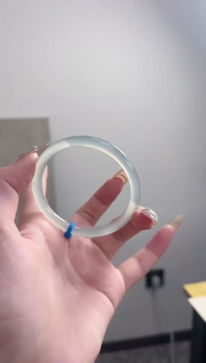 【闪购商品】玛瑙/玉髓手镯未镶嵌53圈 需要包容