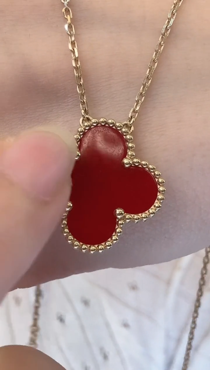 18K金镶嵌项链玛瑙/玉髓四叶草