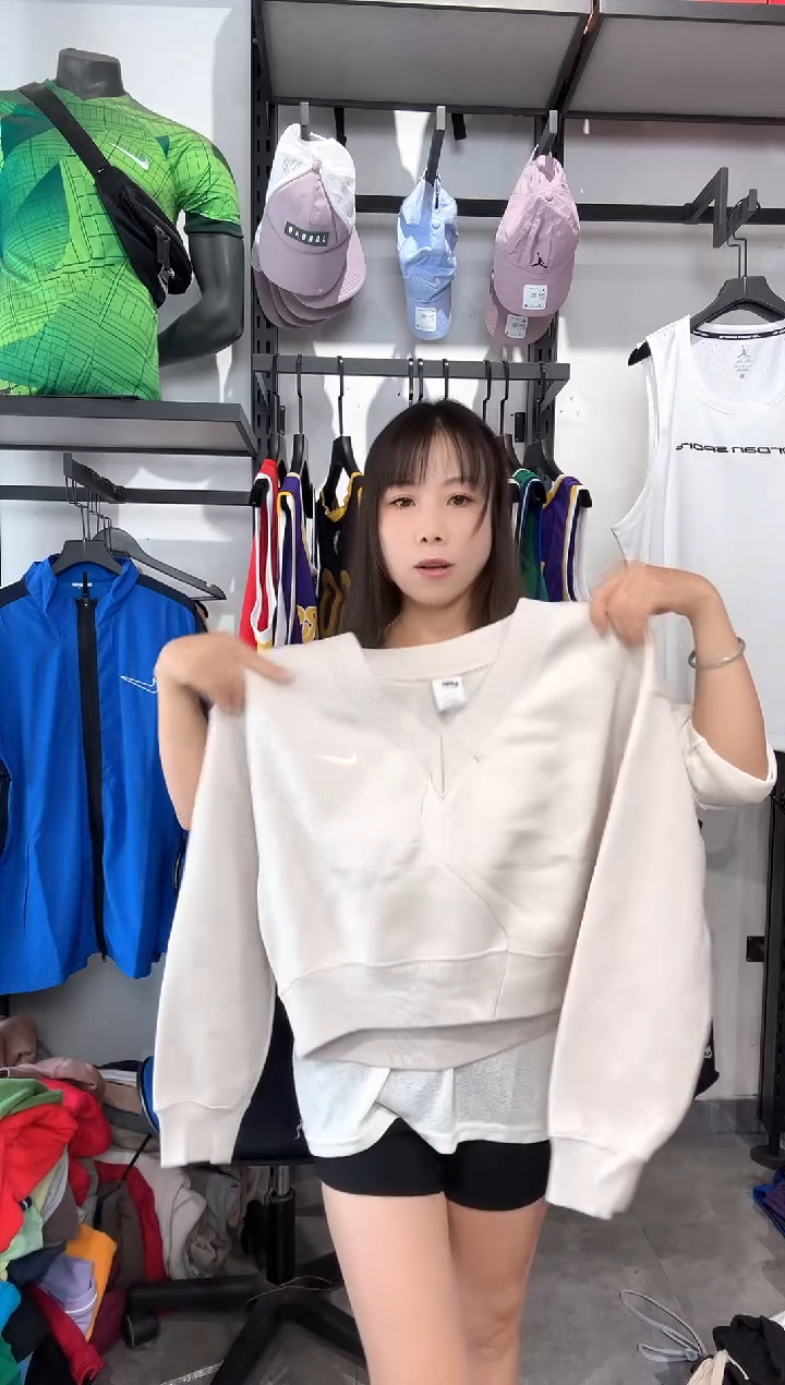 1205   编码 瑕疵修复以直播间讲解为准 尺码L