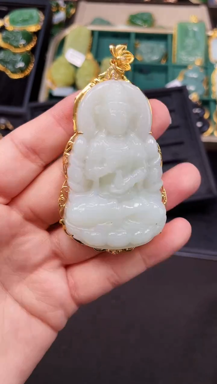 【闪购商品】和田玉吊坠18K金镶嵌多样性发一