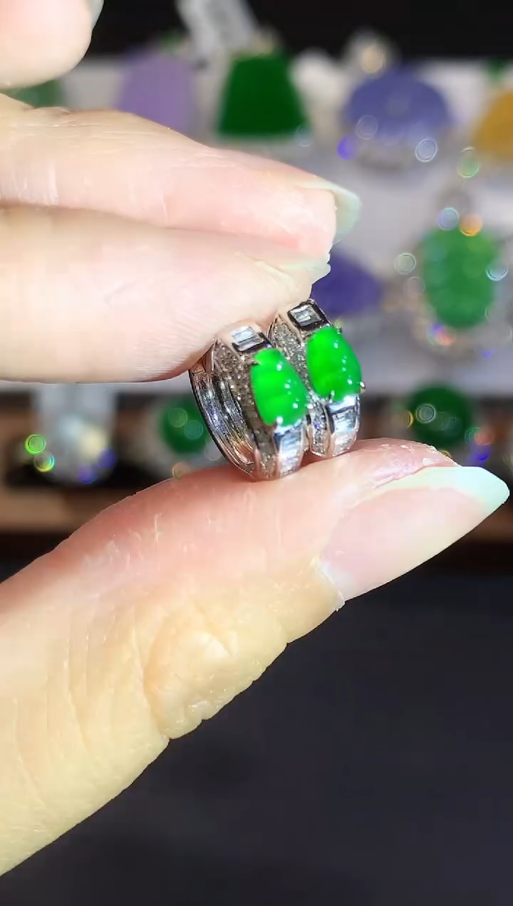 翡翠18K金镶嵌耳饰WHX多样性发其一