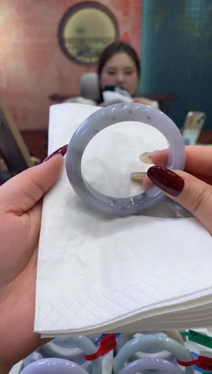 【闪购商品】翡翠手镯未镶嵌多人0015607