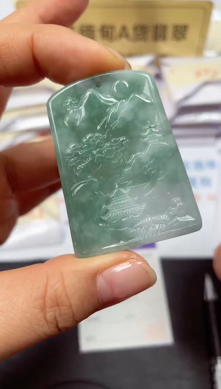 颈饰未镶嵌翡翠天然缅甸翡翠A货