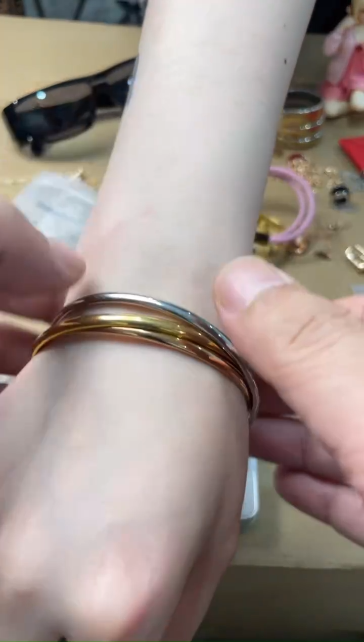 瓷片嘉荣当康大姐fu的总铺