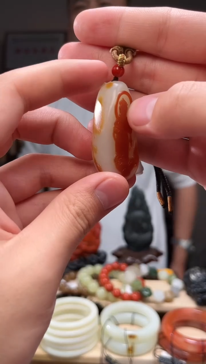 颈饰未镶嵌和田玉杜**杜吊坠