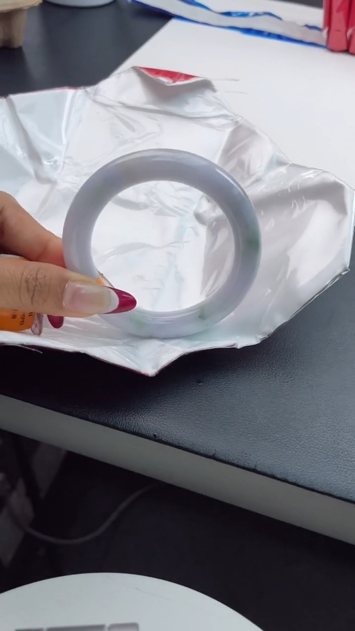 【闪购商品】翡翠手镯未镶嵌2翡翠手镯（微瑕）