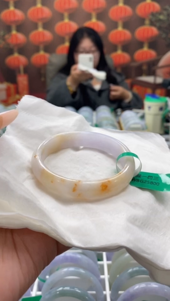 【闪购商品】翡翠手镯未镶嵌00003101