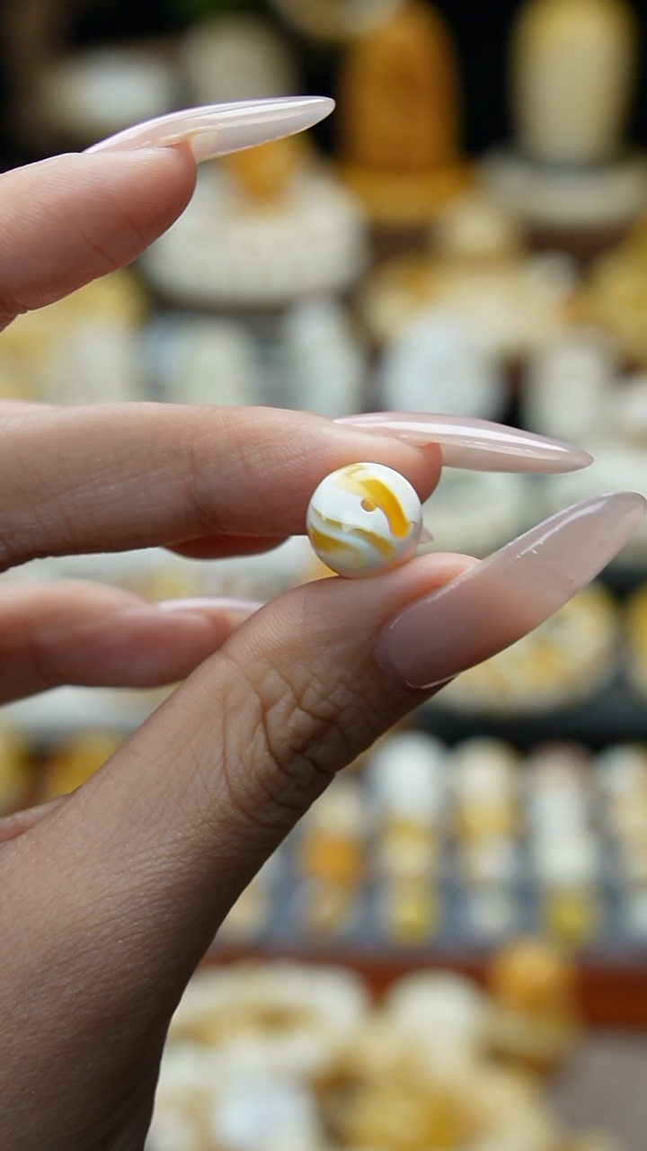 【闪购商品】琥珀裸石未镶嵌11111111111111