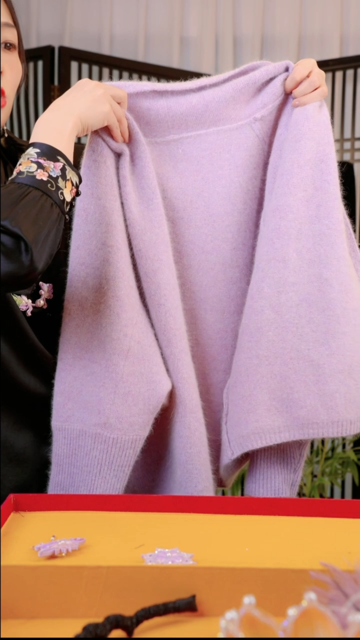 刺绣?**?非遗绒花手工饰品