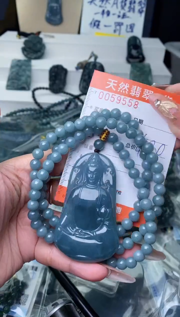 【闪购商品】翡翠颈饰未镶嵌··········