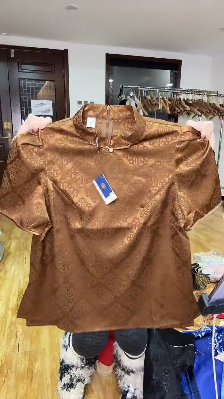 XL码      115-125斤  半袖