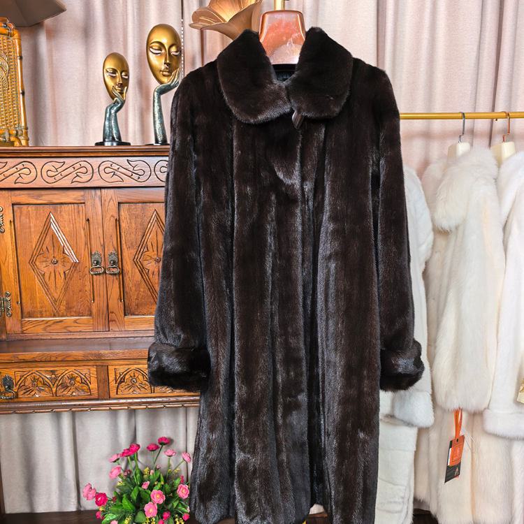 zb80-136 外单宝嘉美本黑全抽挽袖娃娃领在逃公主进口大衣