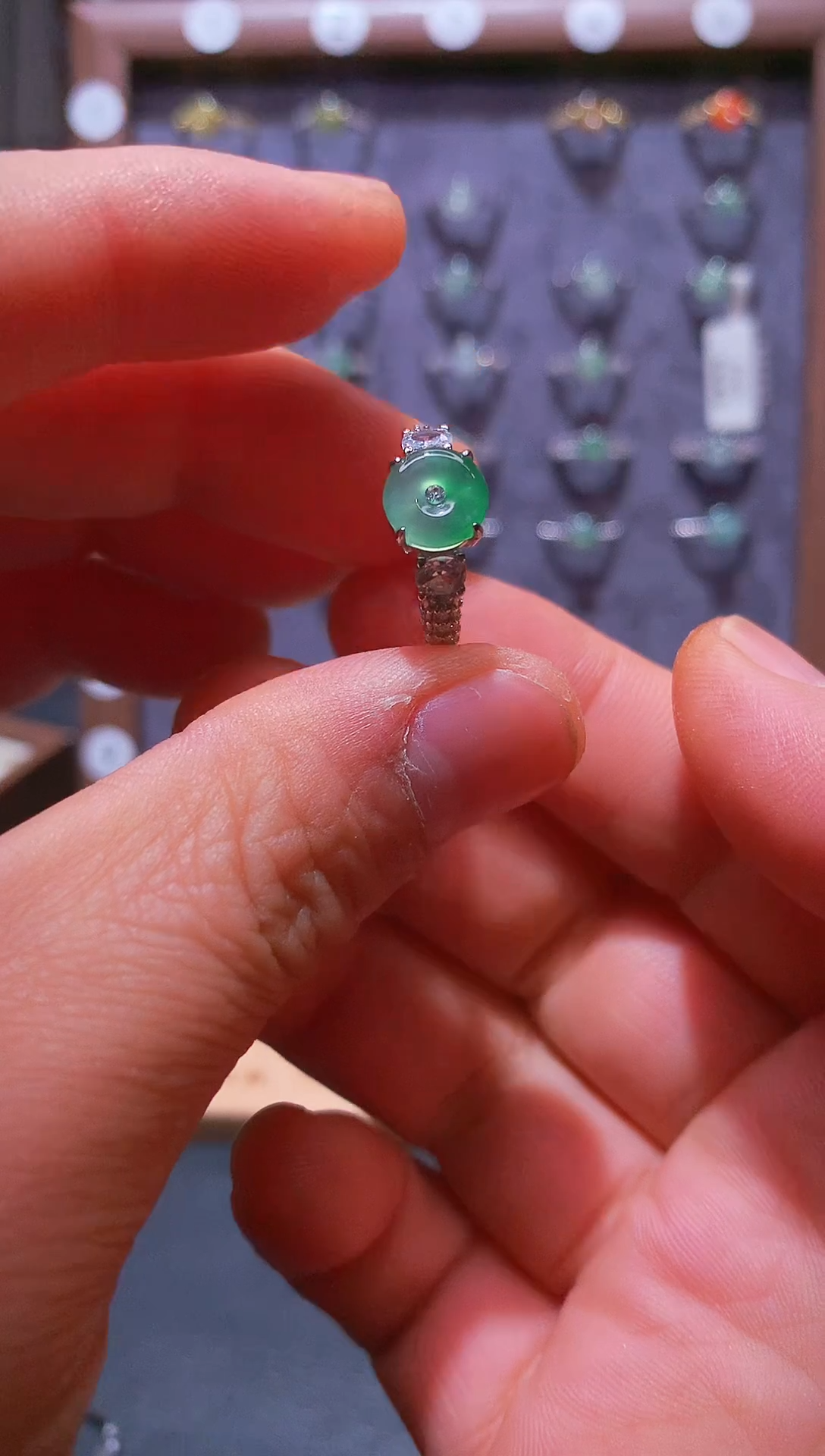 银S925镶嵌戒指翡翠E***yS925银镶翡翠平安扣女饰品