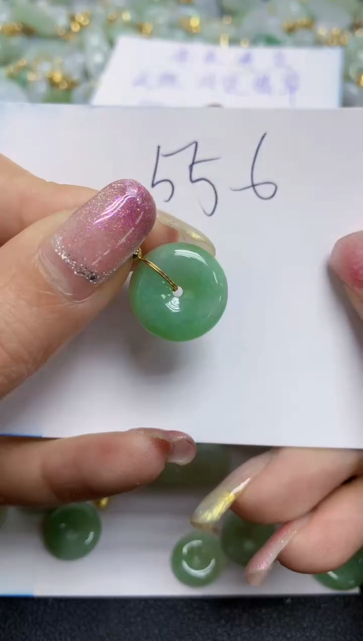 【闪购商品】翡翠颈饰合金天然翡翠A货