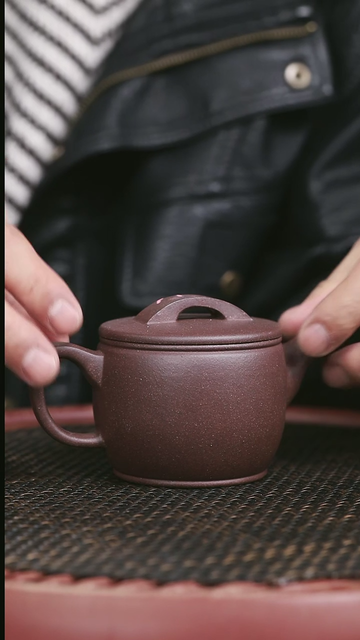 【闪购商品】紫砂高砂老紫泥10号传统汉瓦200CC微微暇