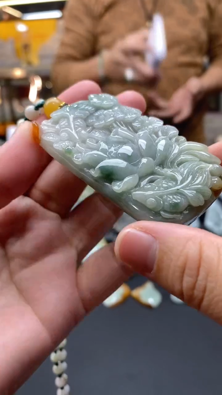 【闪购商品】翡翠颈饰未镶嵌挂件