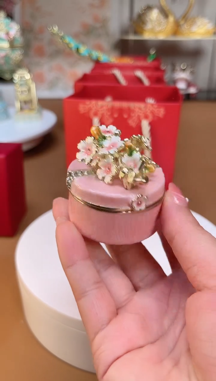 【闪购商品】易尚宝珐琅彩首饰盒