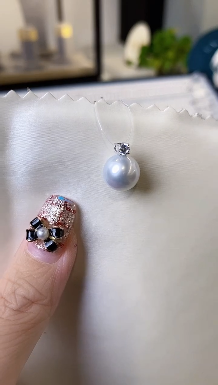 【闪购商品】海水珍珠吊坠(不含链)18K金镶嵌10-11澳白珍珠吊坠