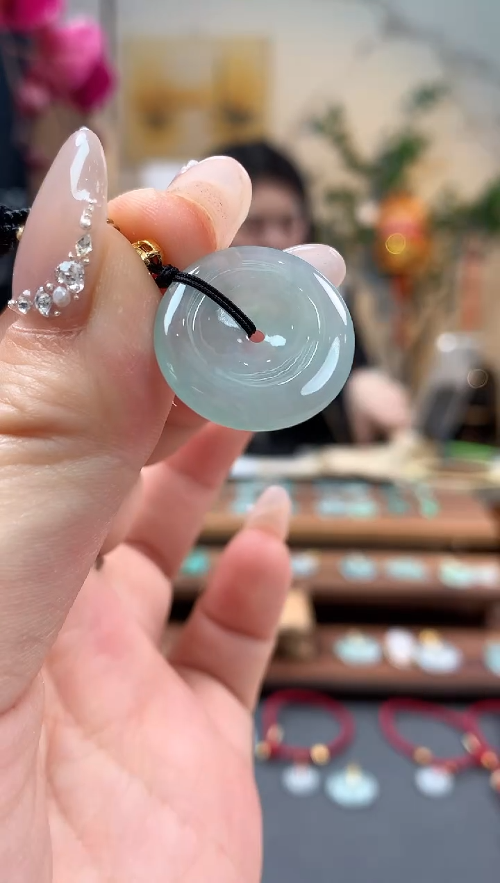 【闪购商品】翡翠吊坠(不含链)未镶嵌平安扣