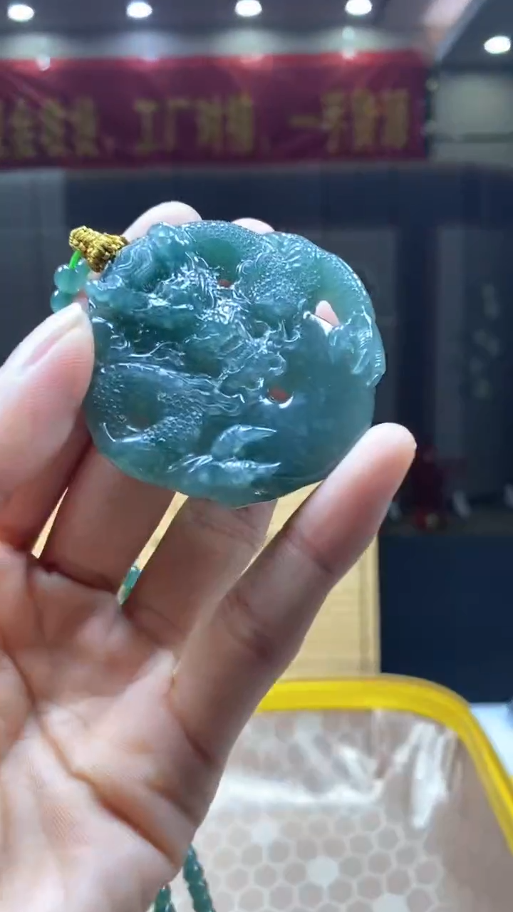 【闪购商品】翡翠颈饰未镶嵌********205