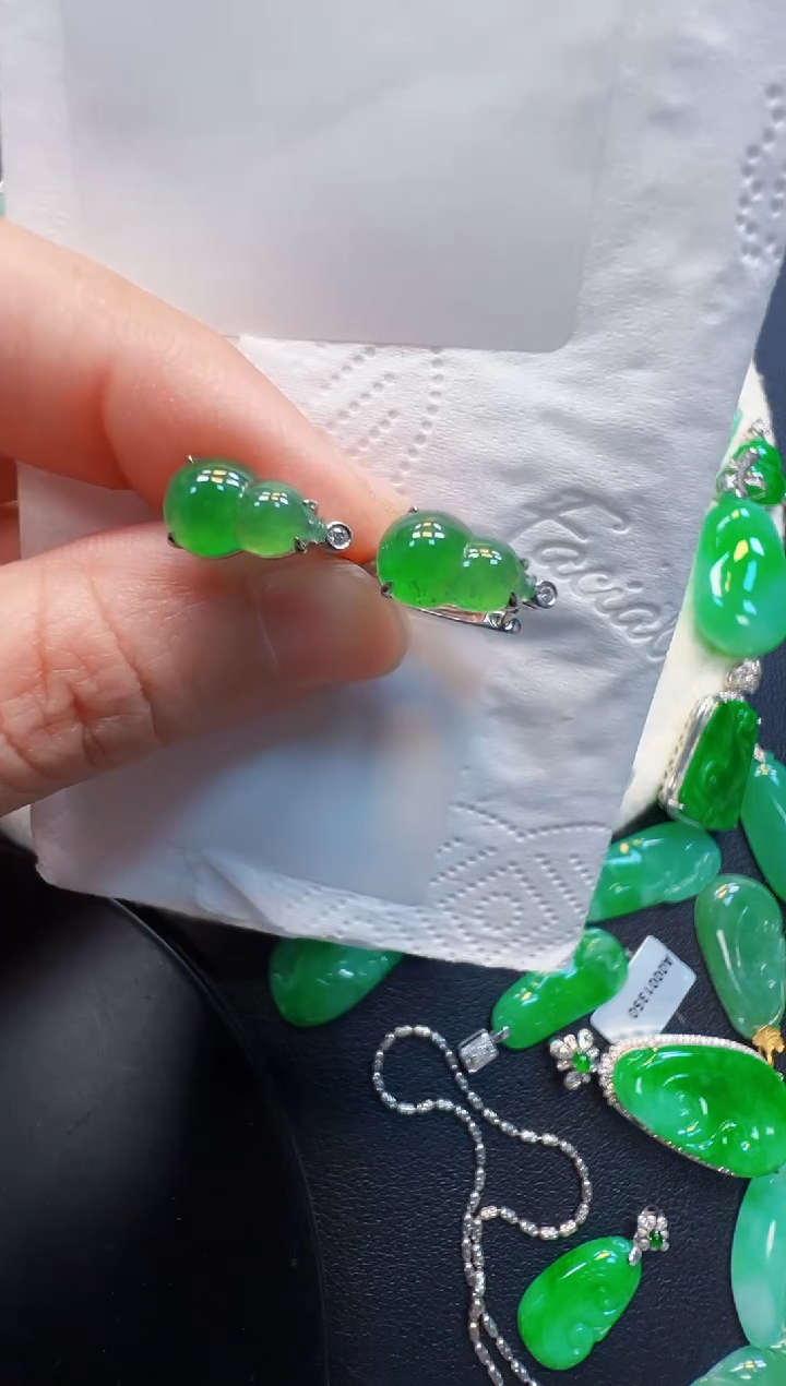 翡翠18K金镶嵌耳饰2980