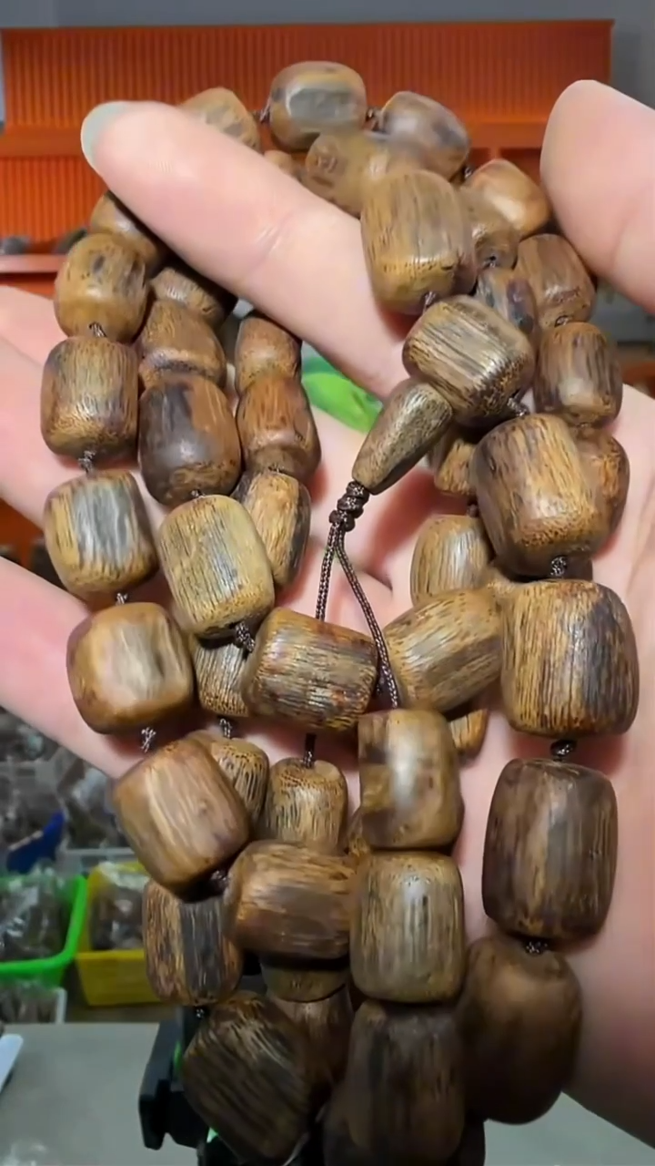 沉香手串342号长串红土多样性发一