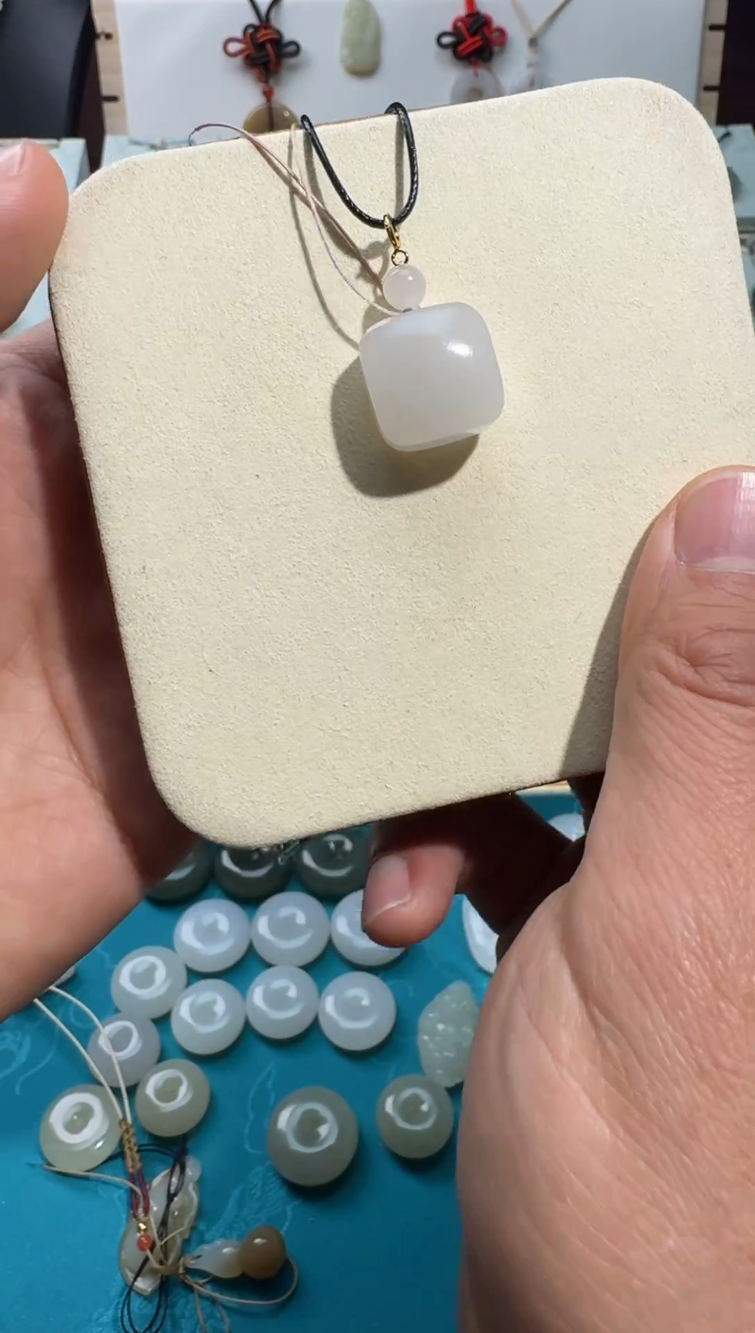 【闪购商品】和田玉颈饰未镶嵌藕粉方糖18*18*11