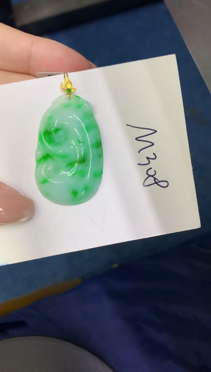 【闪购商品】翡翠颈饰18K金镶嵌0000000000