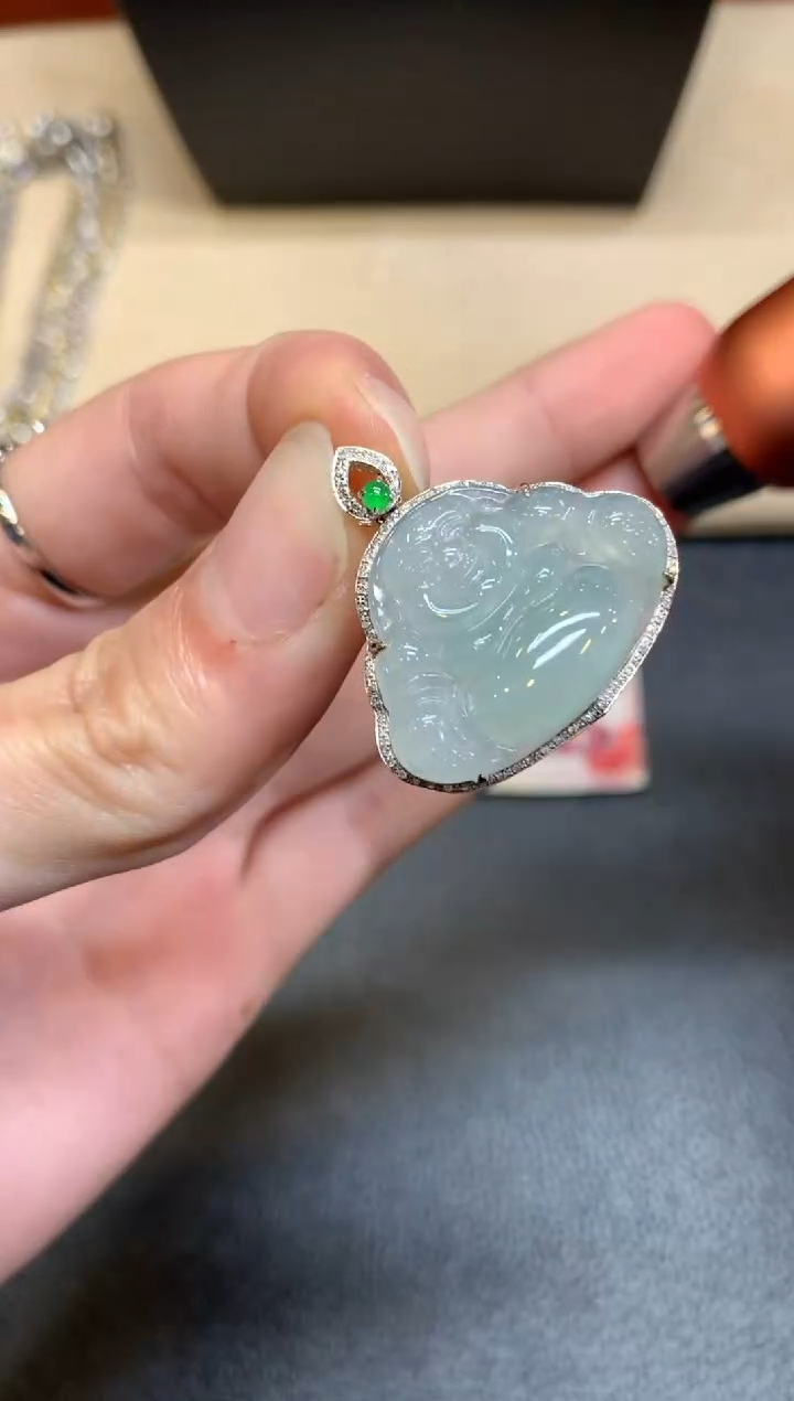 【闪购商品】翡翠颈饰18K金镶嵌【无鉴赏期】