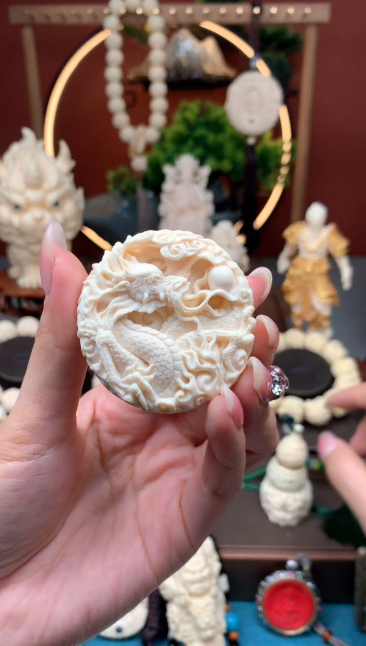 【闪购商品】菩提根/象牙果手串【重工版】龙凤呈祥