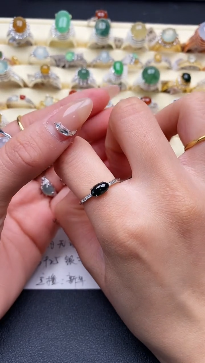 【闪购商品】翡翠戒指银S925镶嵌2222222+6