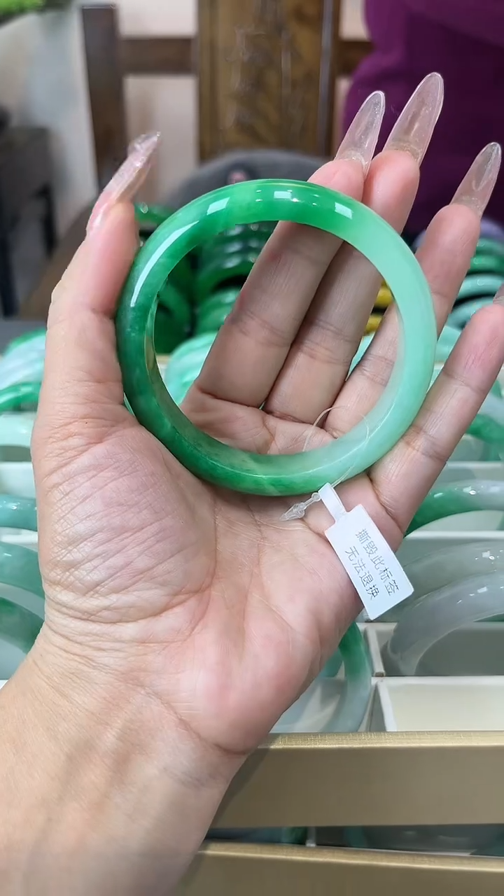 【闪购商品】砖雕闪9 圈口61 独货手镯