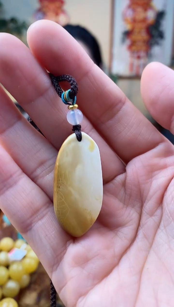 【闪购商品】蜜蜡颈饰未镶嵌吊坠