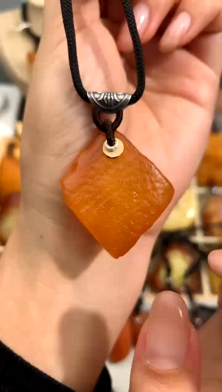 【闪购商品】蜜蜡裸石未镶嵌似玉