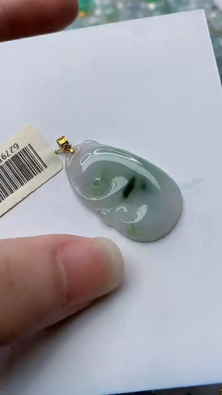 【闪购商品】翡翠颈饰18K金镶嵌23.........