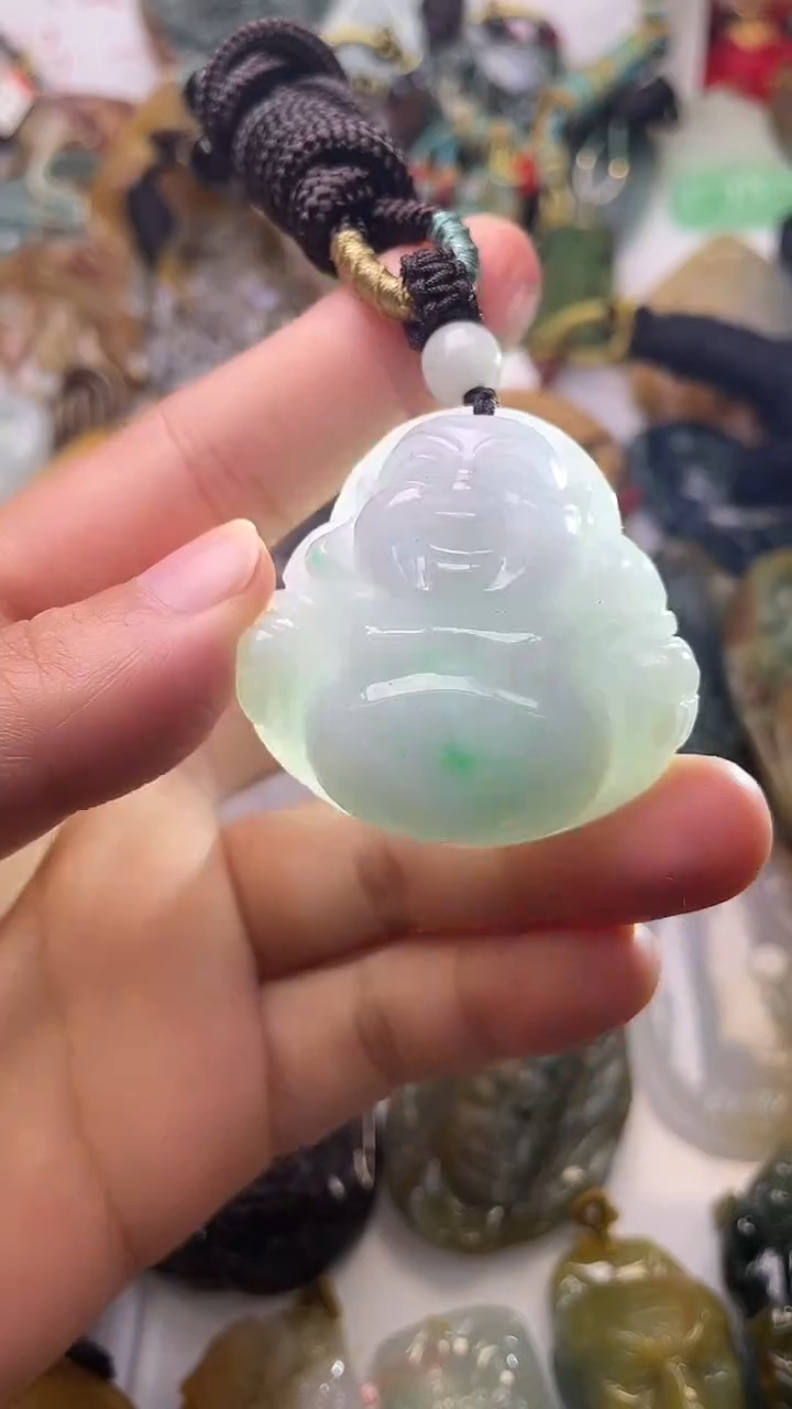 颈饰未镶嵌翡翠佛公