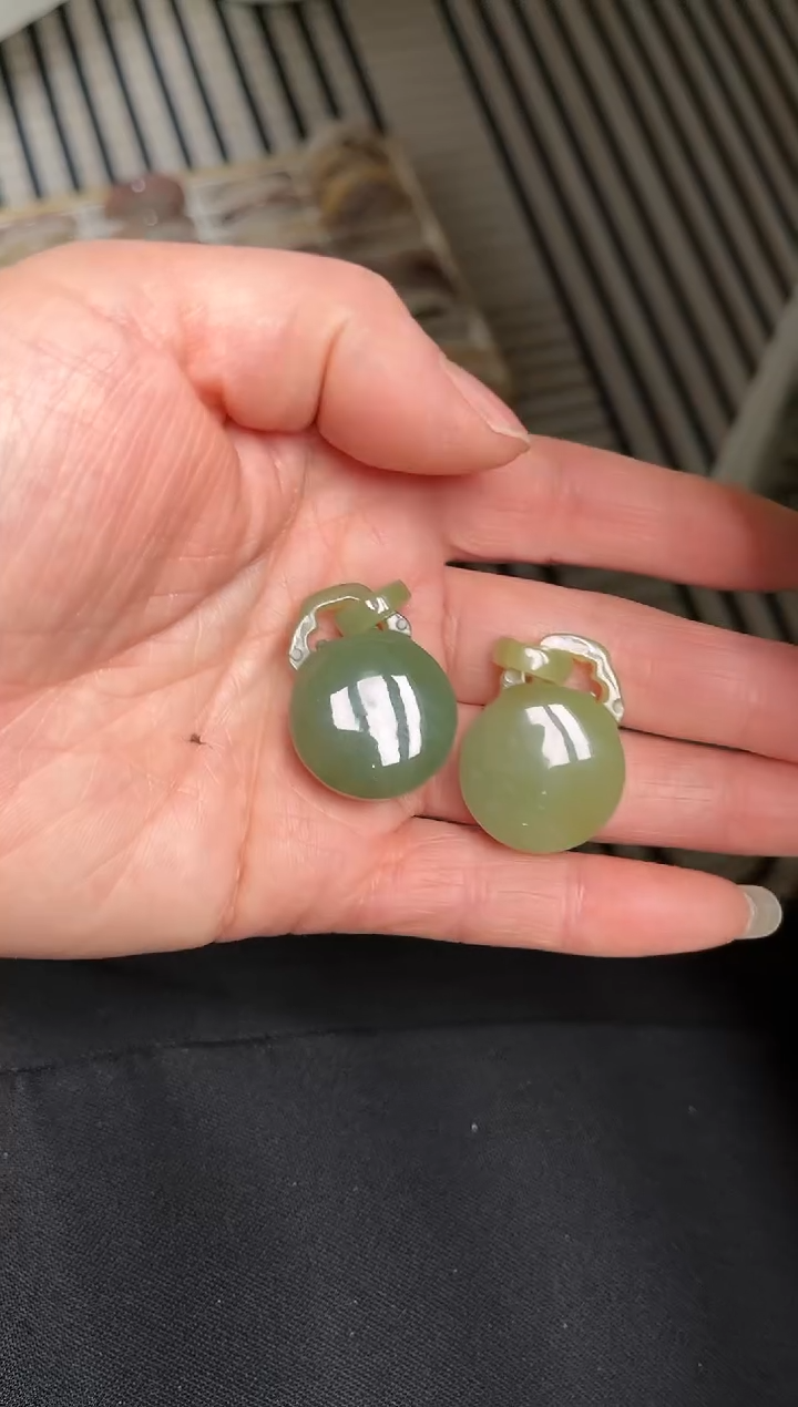 【闪购商品】和田玉吊坠(不含链)未镶嵌A8和田玉吊坠多样性发其一