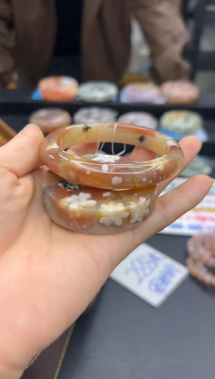 【闪购商品】石英质玉手镯未镶嵌A1512(55圈赠送镯心)