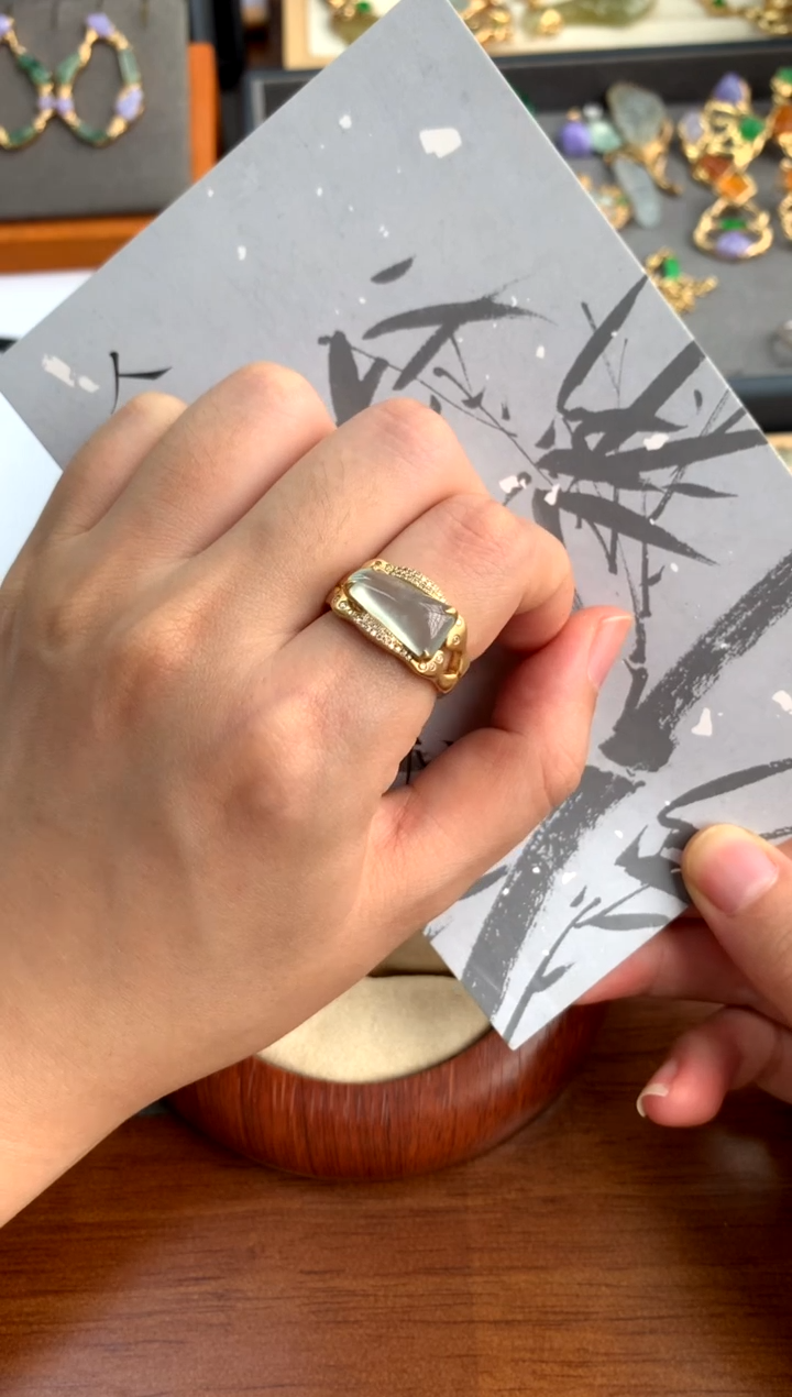 翡翠戒指18K金镶嵌随形设计款（48小时鉴赏）