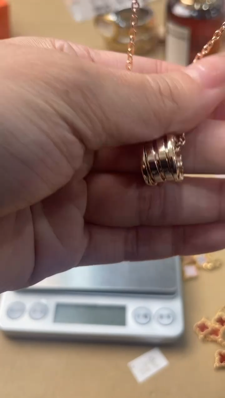 瓷片嘉荣当康大姐fu的总铺