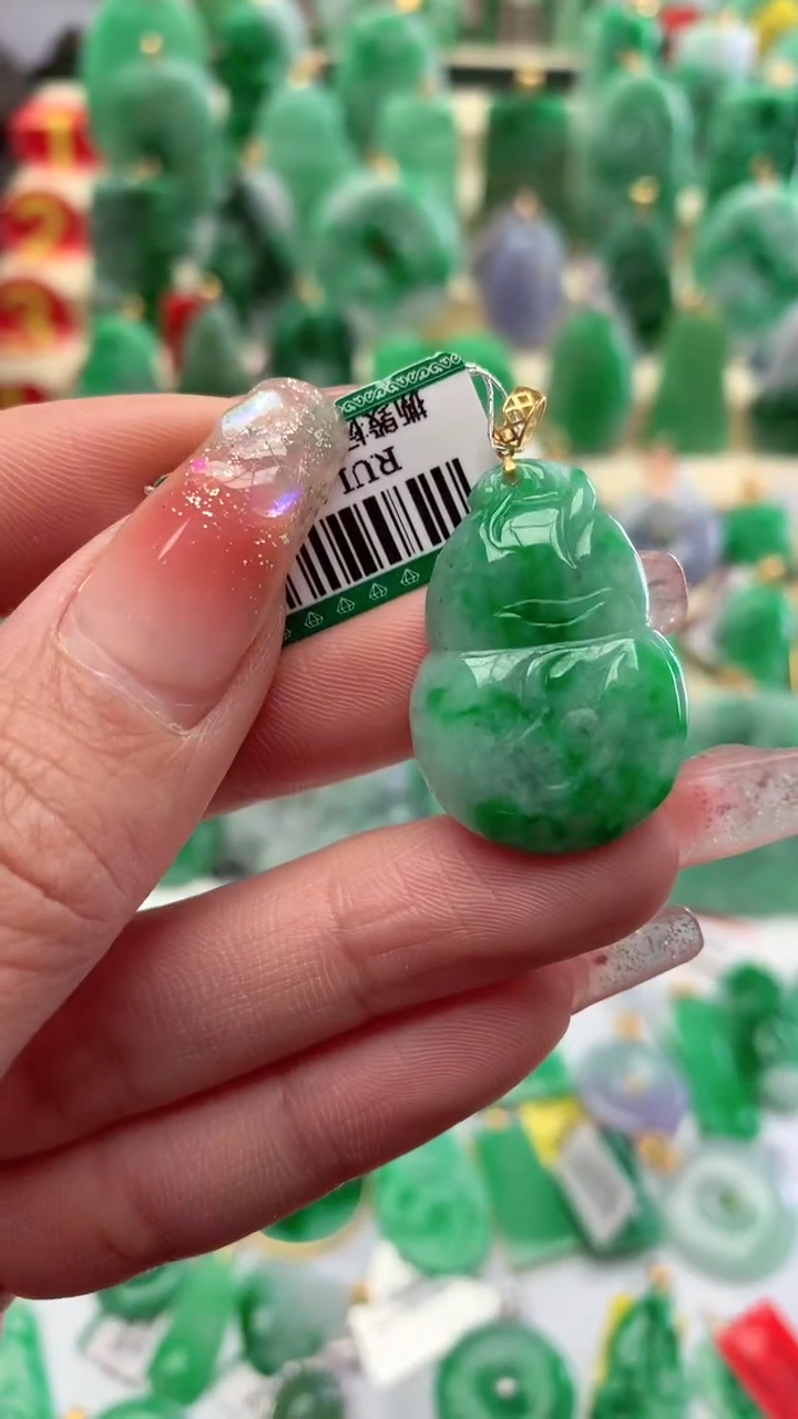 【闪购商品】翡翠颈饰18K金镶嵌挂件