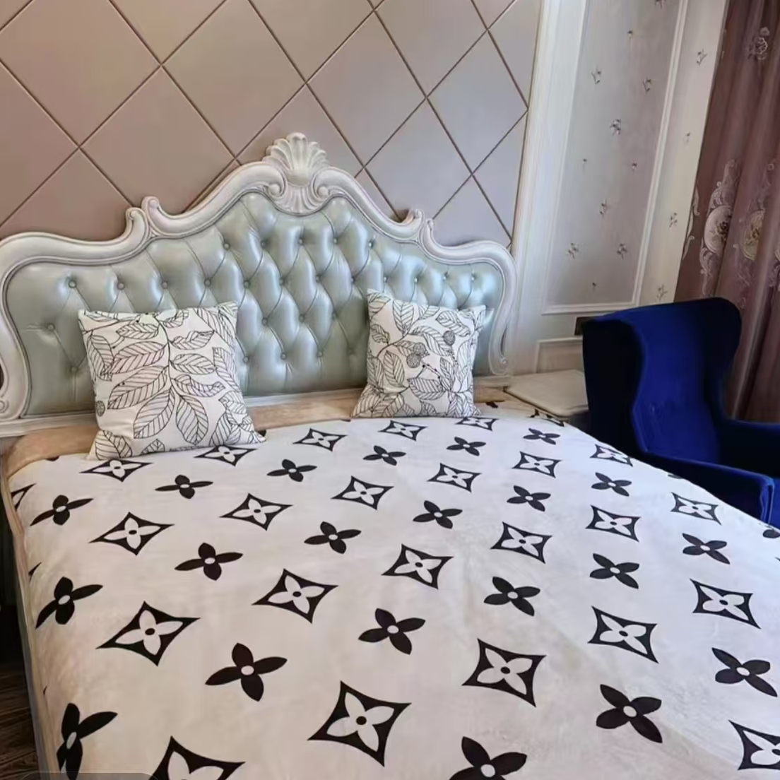 【双人老花牛奶绒冬被】加厚加绒三层夹棉被子jan16*